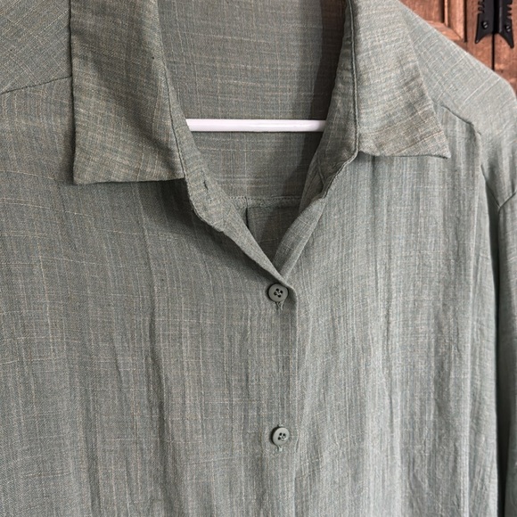 CJLA Carson button down - Picture 2 of 5